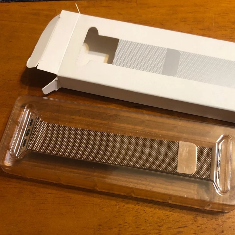 Rose Gold Apple Watch Band 40-42 Milanese Loop